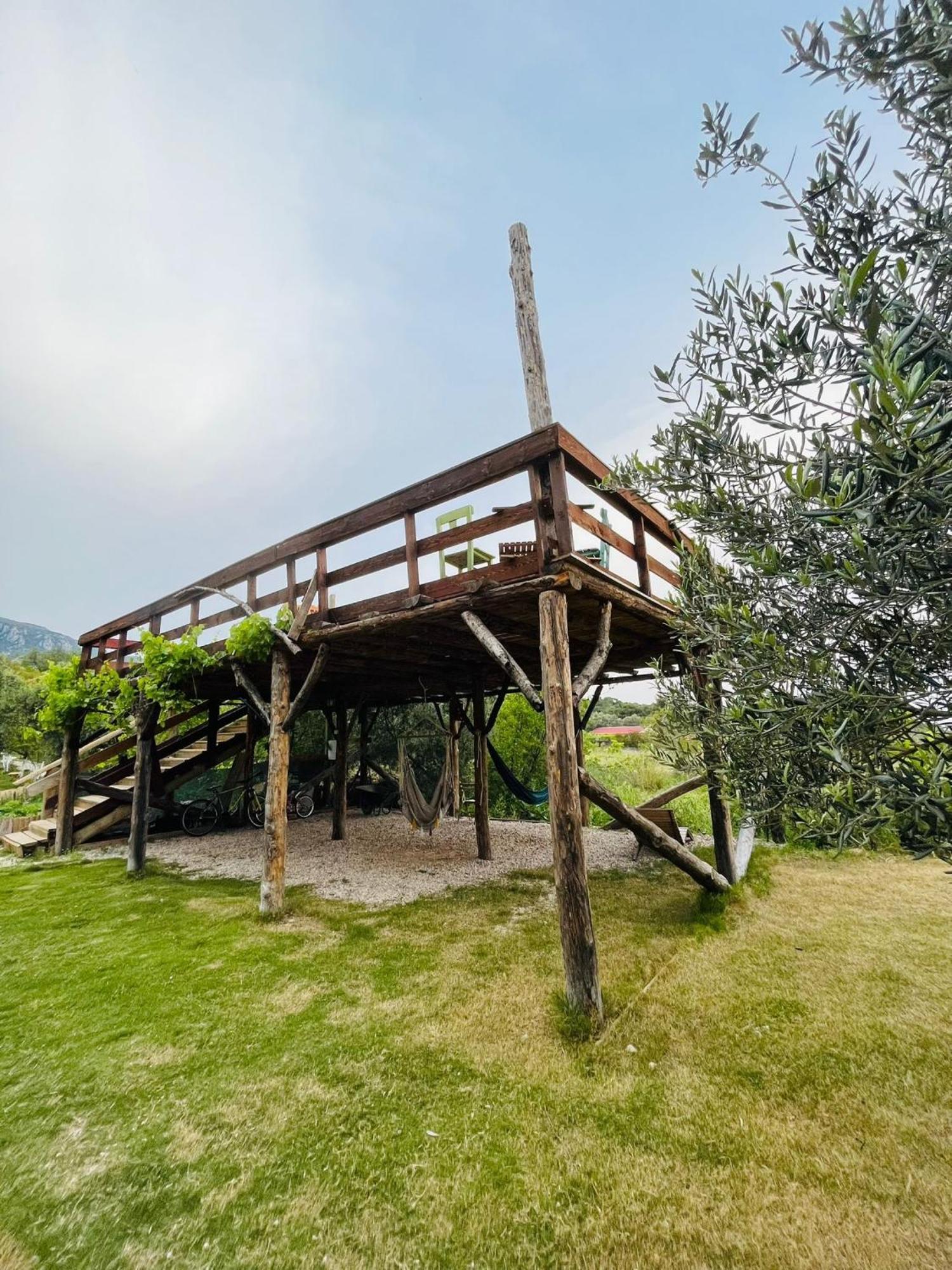 イズミル Tiny House Framed By Nature Near Sea In Karaburunヴィラ エクステリア 写真
